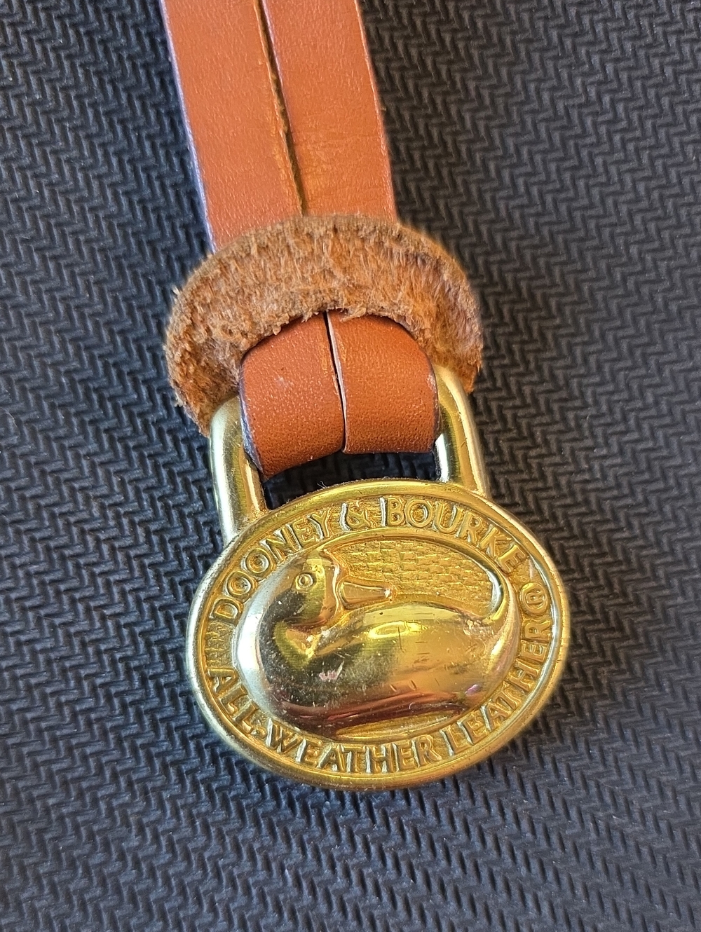 Vintage Dooney & Bourke Tan Leather Charm Fob with Gold Duck Medallion Hangtag - Picture 3 of 5